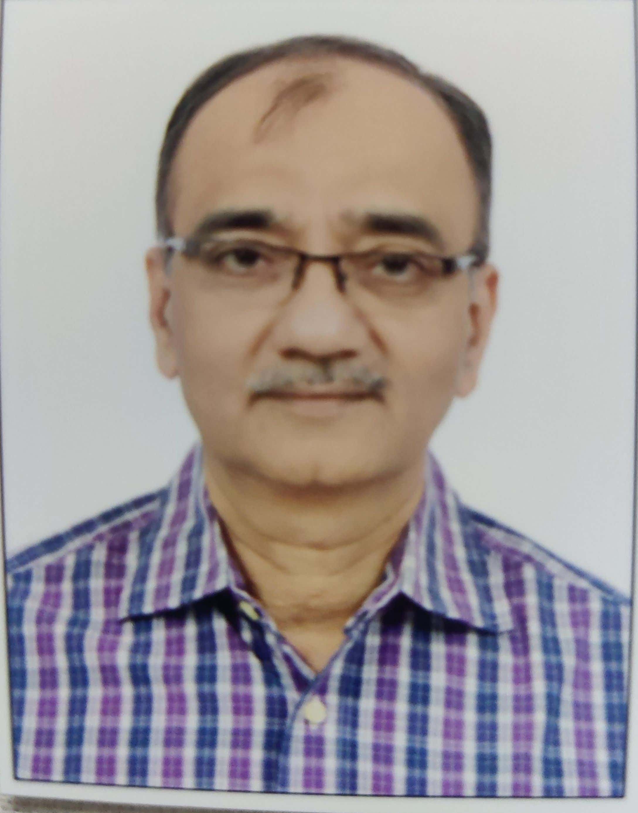 Dr. Niteen Dattatraya Karnik